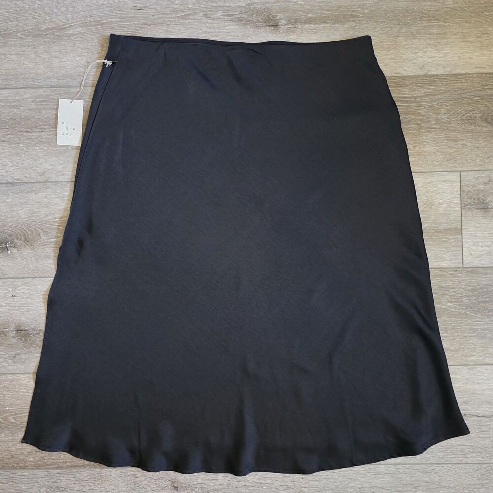 A New Day Skirt Women's XXL Satin Midi A-Line Side Slit Black NWT Elastic waist